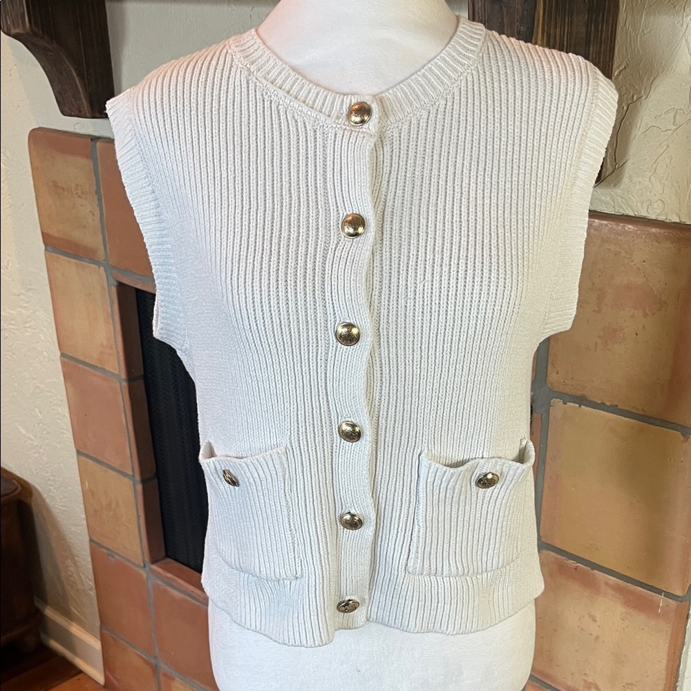Song of Style by Aimee Song White Knit Sweater Vest, size M